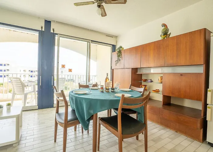 Apartment Les Terrasses De La Mer-10 By Interhome La Grande-Motte